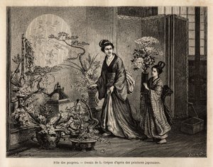 Het poppenfeest (of hinamatsuri) wordt gehouden op 3 maart, vooral voor kleine meisjes, die hun poppen uit hun opbergdozen halen om ze op een altaar te plaatsen en bloemen en taarten aan te bieden. Deze poppen zijn de bron van amuletten om te beschermen te