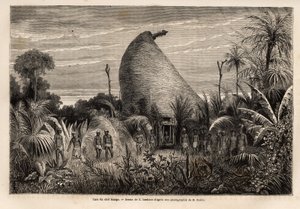 Het plein van Chief Mango, een krijgerswoning die opvalt door zijn hoogte, het beeld van het taboe dat het dak en de pilaren van de deur bekroont, evenals de menselijke huiden die aan lange palen bij de ingang van het plein zijn bevestigd. door Unknown artist