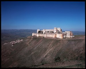 Uitzicht op de Krak des Chevaliers, kruisvaarderskasteel, ca. 1100