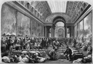 Zicht op de galerij van de veldslagen van het kasteel van Versailles, waar het postkantoor is gevestigd door Unknown artist