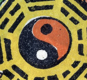 Yin en Yang. Chinees decoratief object. 19e eeuw.
