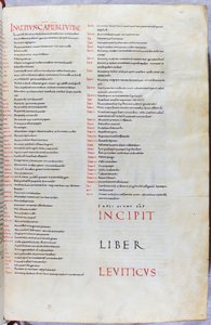 Een bladzijde uit de 11e eeuwse Bijbel met de incipit van het Boek Leviticus