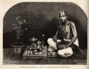 Brahmaan knielt voor het altaar van offers, biddend. Gravure ter illustratie van de reis in de zuidelijke provincies van India, door Alfred Grandidier, in 1862-1864, gepubliceerd in 