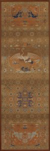 Stoelbekleding met een kraanvogel, leeuwen, draken, gelukssymbolen en bloemmotieven door Unknown artist