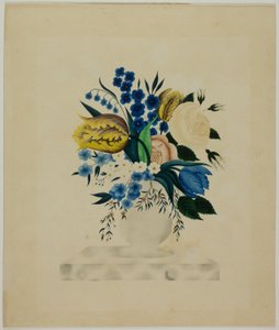 Bloemen in een marmeren vaas