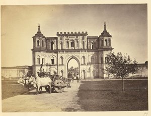 [Toegangspoort tot de Moti Mahal, Lucknow]. door Unknown artist