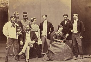 [Groepsportret van blanke mannen en vrouwen]. door Unknown artist