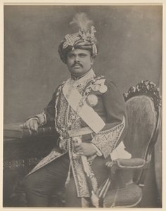 Z.H.H. de Maharadja Takhtsingji door Unknown artist