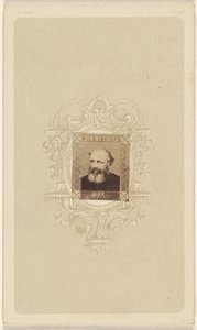 [Ongeïdentificeerde kalende man met grijzende volle baard]. door Unknown artist