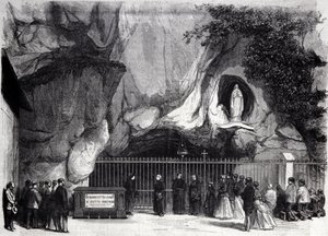 Zicht op de grot van Lourdes in de Hoge Pyreneeën waar de Maagd verscheen aan Bernadette Soubirous (1844-1879) in 1858, huidige bedevaartplaats. Gravure uit de 19e eeuw.