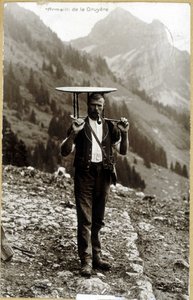 Armailli de la Gruyère - ansichtkaart, eind 19e eeuw door Unknown photographer