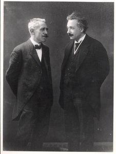 Paul Langevin en Albert Einstein door Unknown photographer