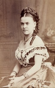 Portret van Edith Wynne, ca. 1860s door Unknown photographer