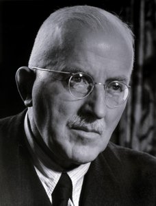 Portret van Hermann Staudinger (foto)