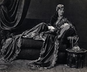Portret van een Turkse dame. Fotografie, eind 19e eeuw, Parijs. Coll. Selva.