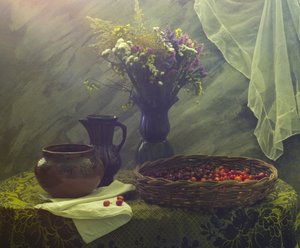 Stemmige bloemen en kersen door UstinaGreen