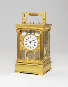 Franse messing grande sonnerie acht dagen reisklok met volledige kalender, maanstand, barometer & thermometer, c.1880 door Victorien Boseet