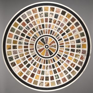 Neoklassieke tafel met specimen marmeren blad door Voss Voss
