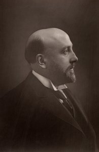 Alexander Campbell Mackenzie (1847-1935) Schotse componist en dirigent. Directeur van de Royal Academy of Music, Londen (1887-1924)