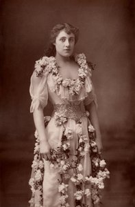 Julia Neilson (1868-1957) Engelse actrice door W. and D. (after) Downey