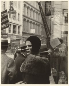 Meisje in Fulton Street, New York