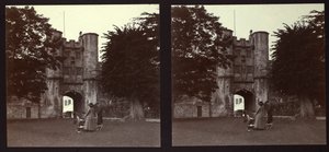 Poortgebouw, Bisschopspaleis, Wells, Mendip, Somerset, 1913 door Walter Edward Zehetmayr