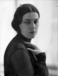Portret van Anita Pittoni, ca 1940 (z/w foto)