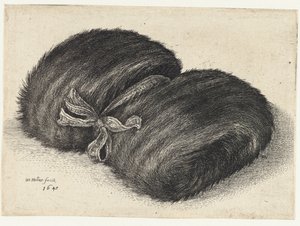 Mof van bont versierd met een lint door Wenceslaus Hollar