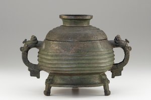 Vaatwerk (Kuei) en deksel, 9e-8e eeuw v.Chr. (brons) door Western Zhou Dynasty Chinese School