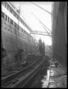 Stoomschip kolen met draagbare emmertransporteurs, 1912
