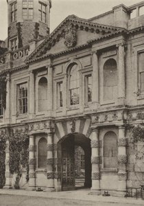 Deur, The Gateway, Castle Ashby, Northants door William Galsworthy Davie