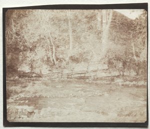 Een bergbeekje dat stroomt aan de voet van Doune Castle, 1844 door William Henry Fox Talbot