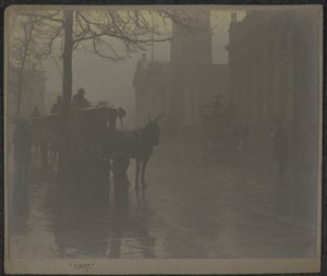Trafalgar Square door William Henry Fox Talbot