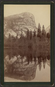 Spiegelmeer. Yosemite. door William Henry Jackson