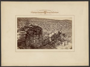 Ruïnes in Montezuma Cañon door William Henry Jackson