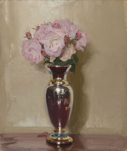 Roze Rozen in een Zilveren Glansvaas