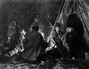 Leven van de Trapper in Canada, foto door Nottman, circa 1890. door William Notman