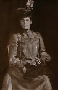 Alexandra, Koningin-Gemalin van Koning Edward VII van het Verenigd Koninkrijk, 1905