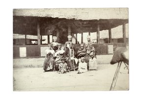 Inheemse Hoofden en Harem, Mendi land