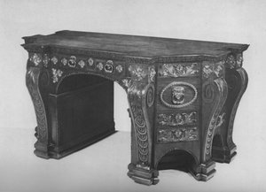 Een van een paar George II bibliotheektabellen