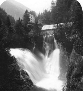 De waterval bij Badgastein, Oostenrijk, ca. 1900s