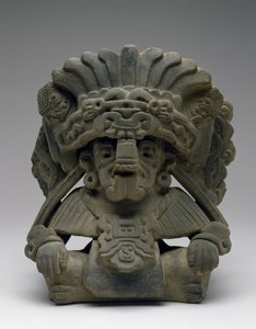 Urn met een Zittende Voorouder, 600-900 AD