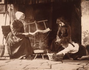 Vrouw aan het weven, circa 1900