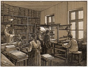 Drukkerij in Boedapest, Hongarije: faconneren en voorbereiden van boeken. Vrouwenwerk. ca. 1910 (Illustratie)