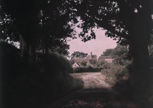 Zomerdroom Fotografie door Arthur E Morton, lid van The Society of Colour Photographers, hij experimenteerde met de processen en technieken van vroege kleurenfotografie aan het begin van de 20e eeuw door Frederick (attr. to) Barnard