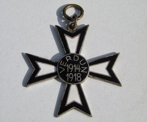 Het Verdun-kruis Kruis ter herdenking van de slag bij Verdun door decorations and medals Orders