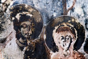 Heiligen, beschadigde fresco in kerk van Agios Vasileios, Vavouledo, Kreta, Griekenland door Theodore Charles Ange Coquelin