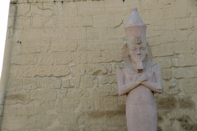 De tempel van Luxor, Oud-Egyptische architectuur in Luxor door Albert Mansour