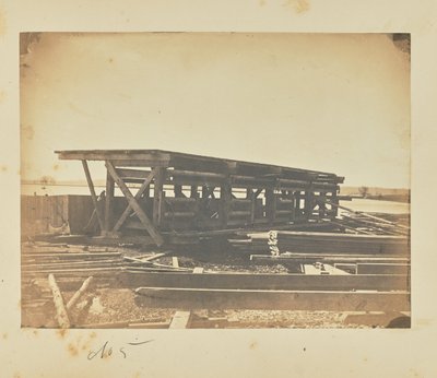 Vertegenwoordigt het platform waarop de bodems van de arken zijn gebouwd door A.J. Russell
