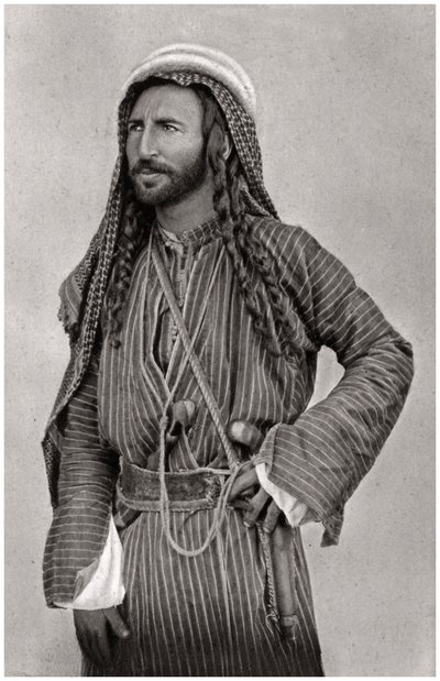 Een bedoeïen van de woestijn, Irak, 1925 door A. Kerim